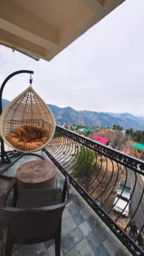 Royal Ace !! Mountain view rooms!! Private balcony!!